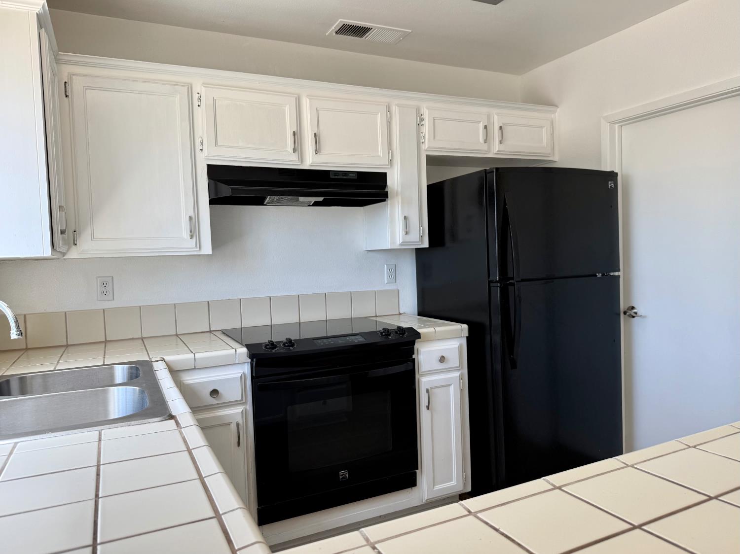 8665 N Cedar Ave #128, Fresno, CA 93720