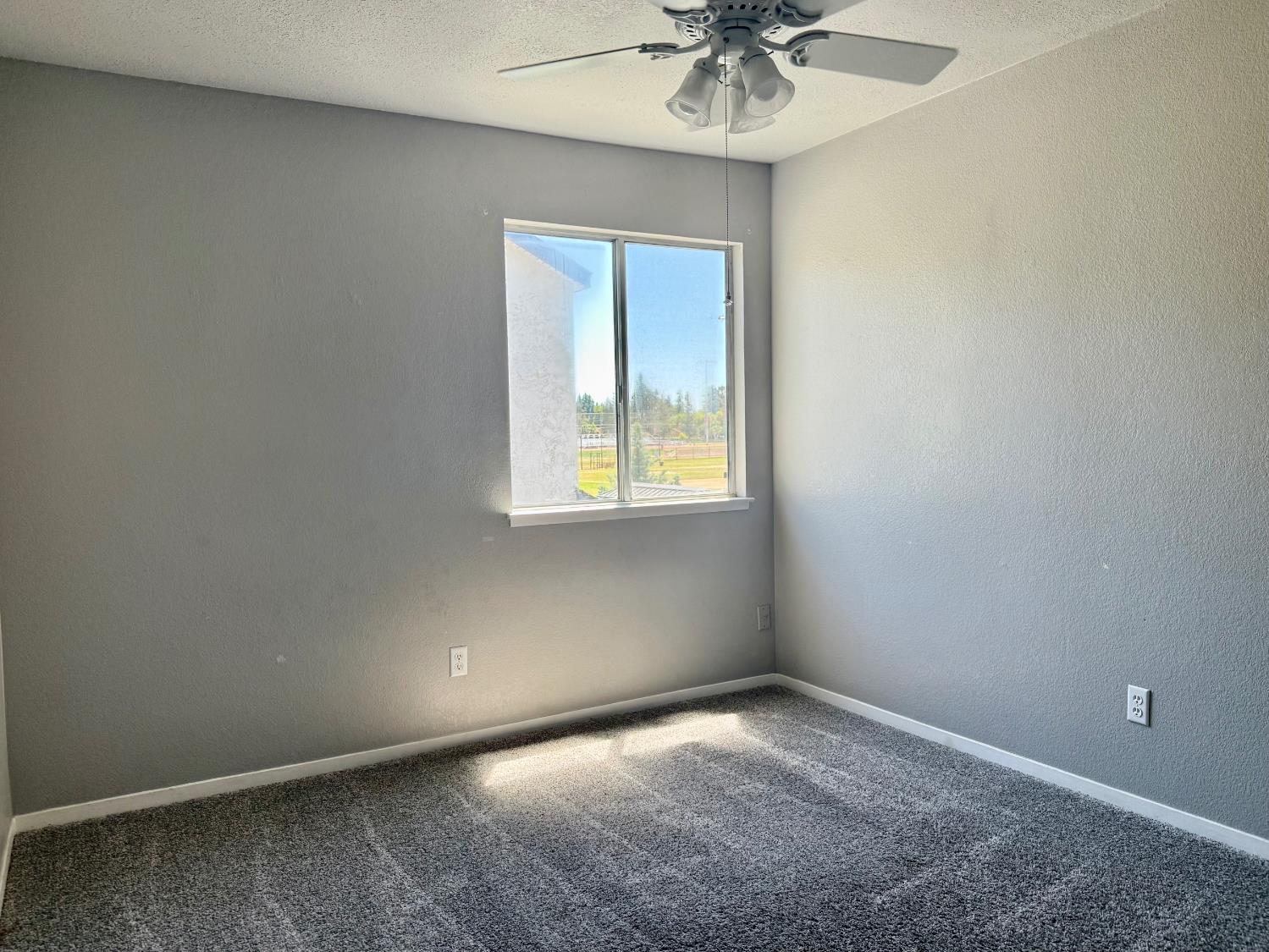 8665 N Cedar Ave #128, Fresno, CA 93720