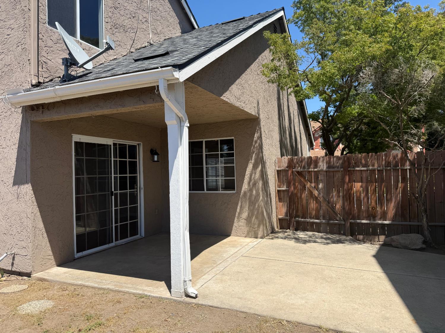 8665 N Cedar Ave #128, Fresno, CA 93720
