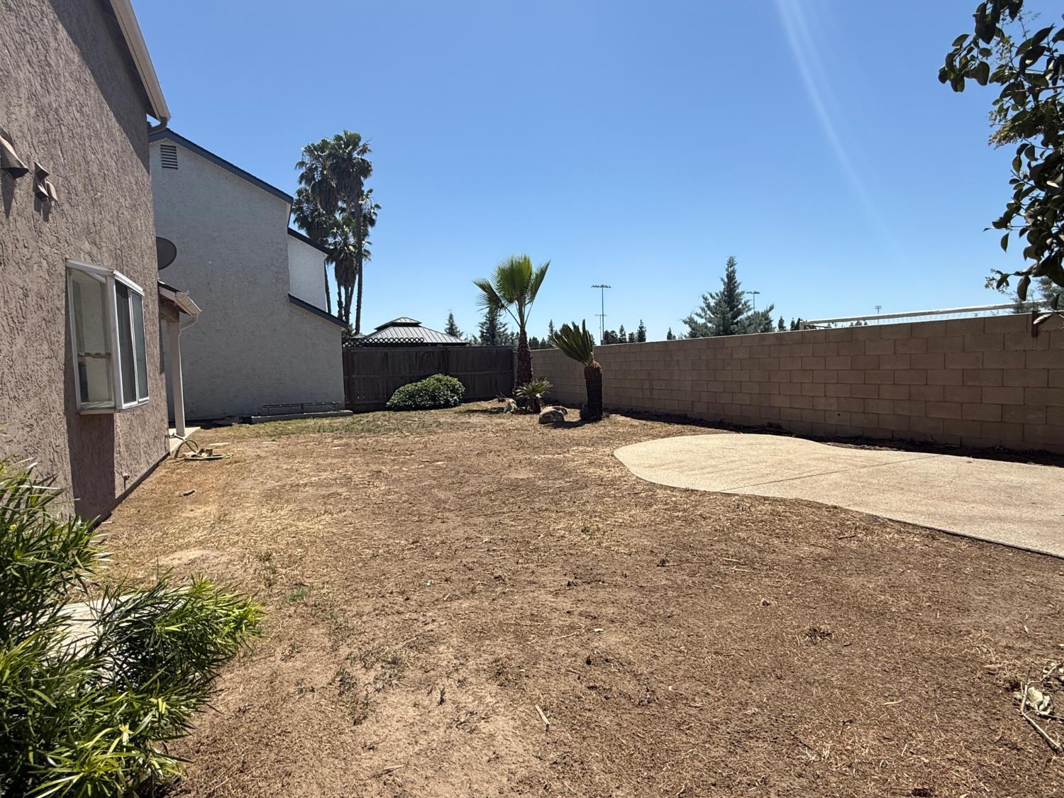8665 N Cedar Ave #128, Fresno, CA 93720