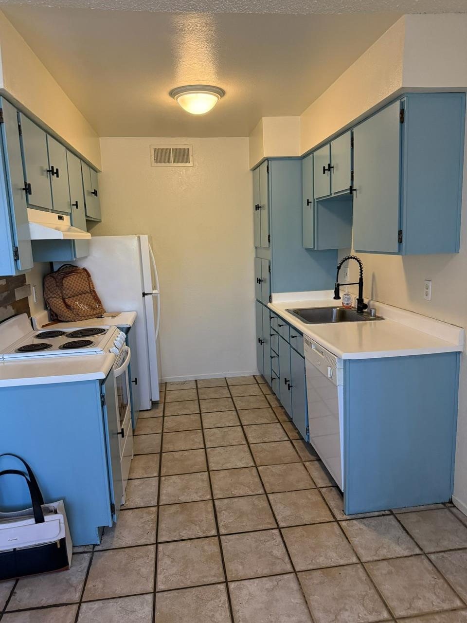 1550 W Ashlan Ave #244, Fresno, CA 93705
