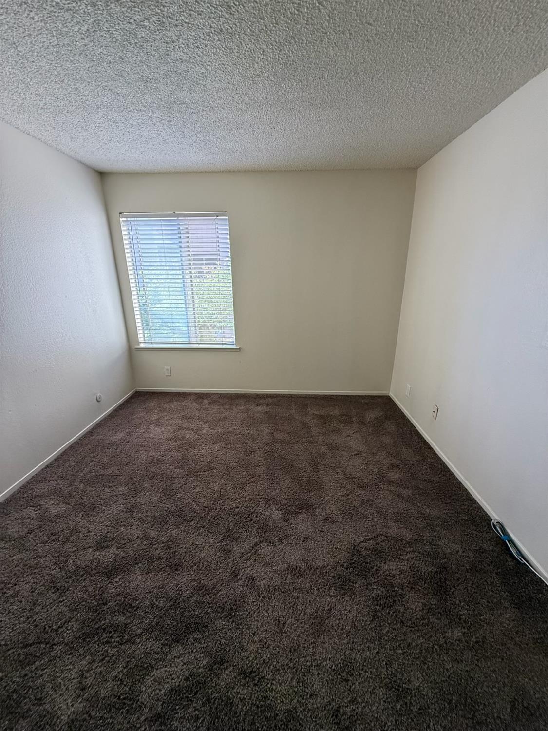 1550 W Ashlan Ave #244, Fresno, CA 93705