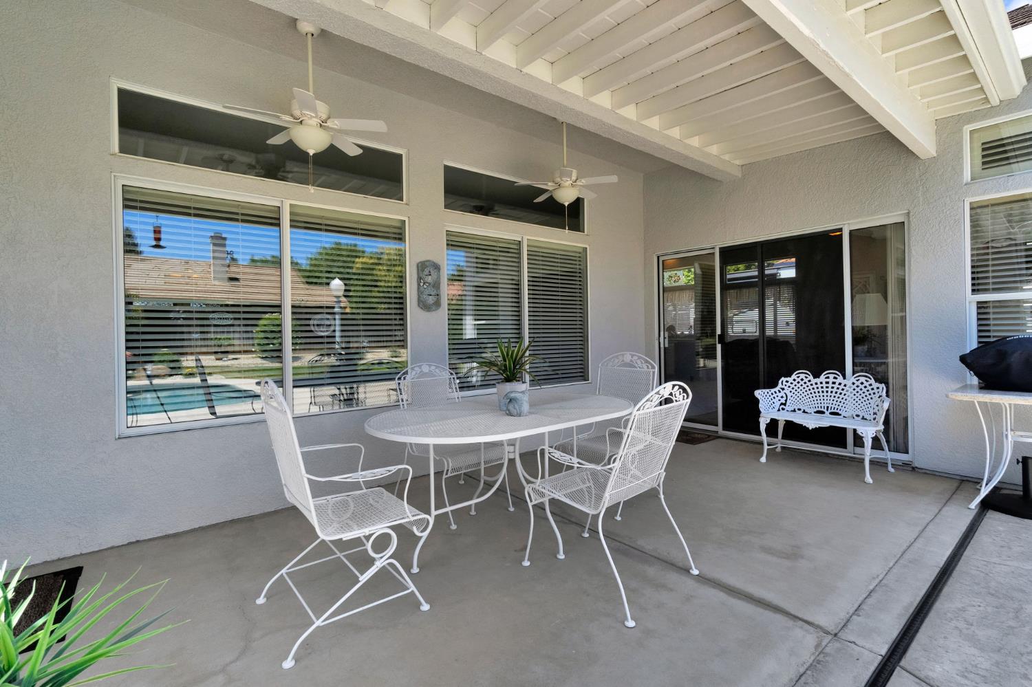 1101 N Armstrong Ave, Clovis, CA 93611