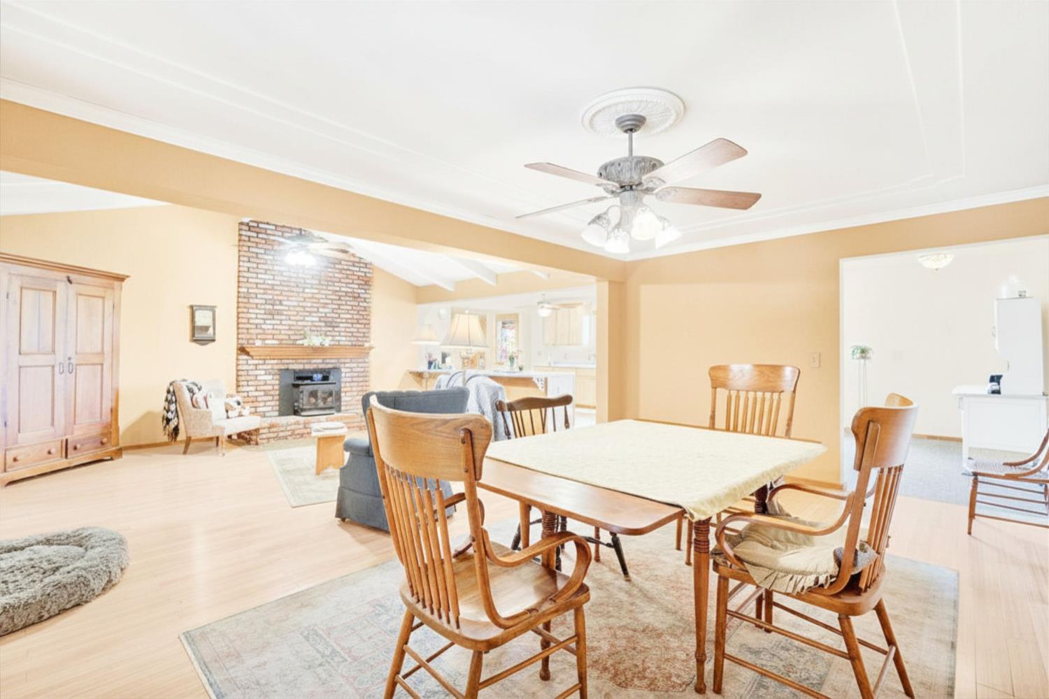 2153 N Michelle, Sanger, CA 93657