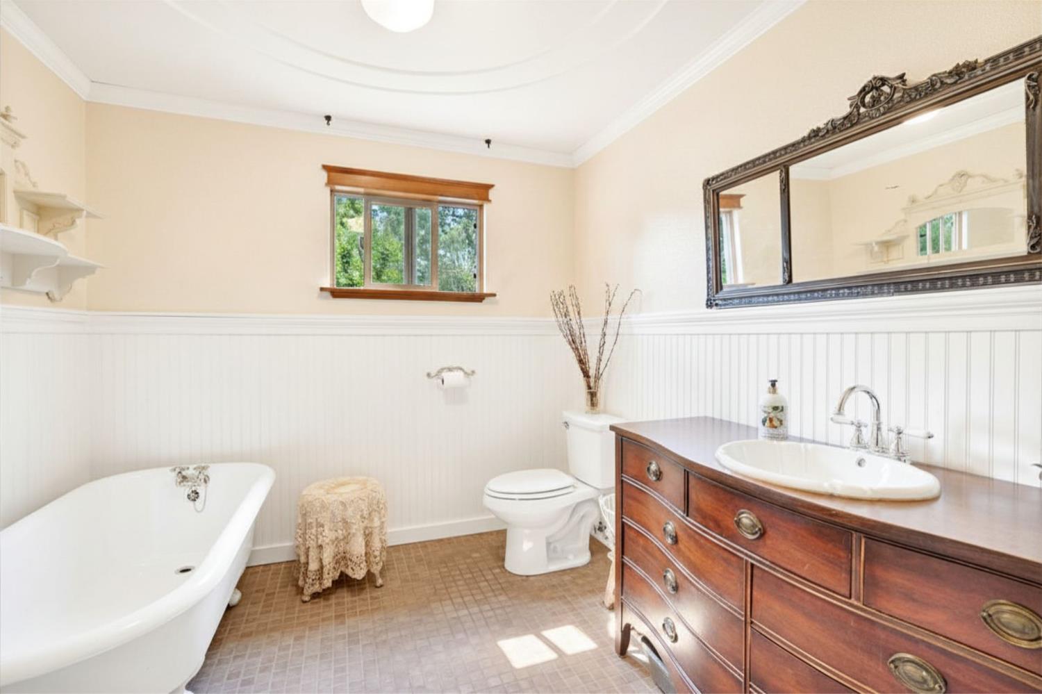 2153 N Michelle, Sanger, CA 93657