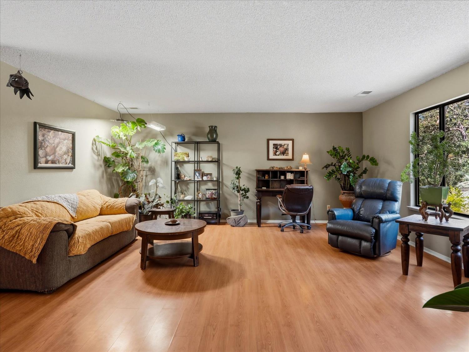 34018 Peckinpah Acres Dr, North Fork, CA 93643
