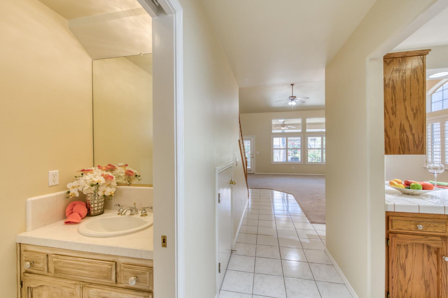 3750 W Vincent Ln, Fresno, CA 93711