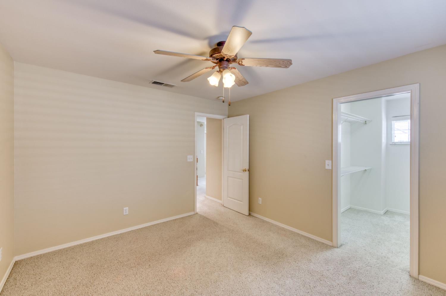 3750 W Vincent Ln, Fresno, CA 93711