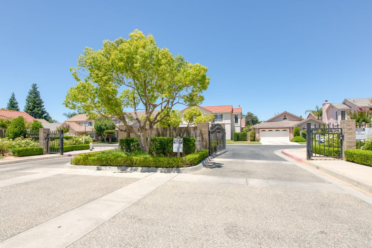3750 W Vincent Ln, Fresno, CA 93711