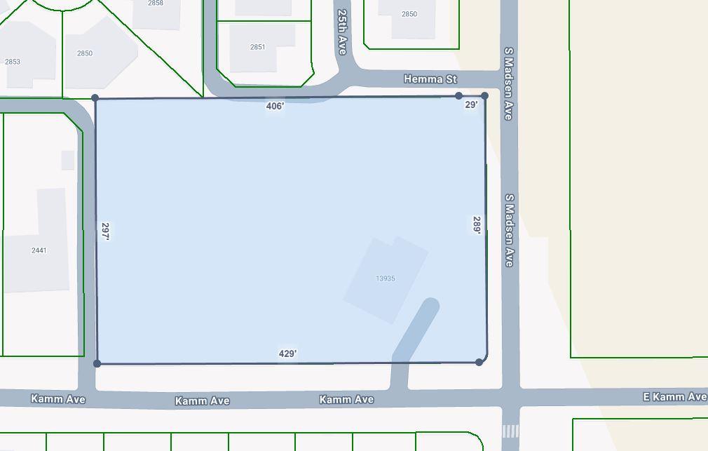 13935 S Madsen Ave, Kingsburg, CA 93631