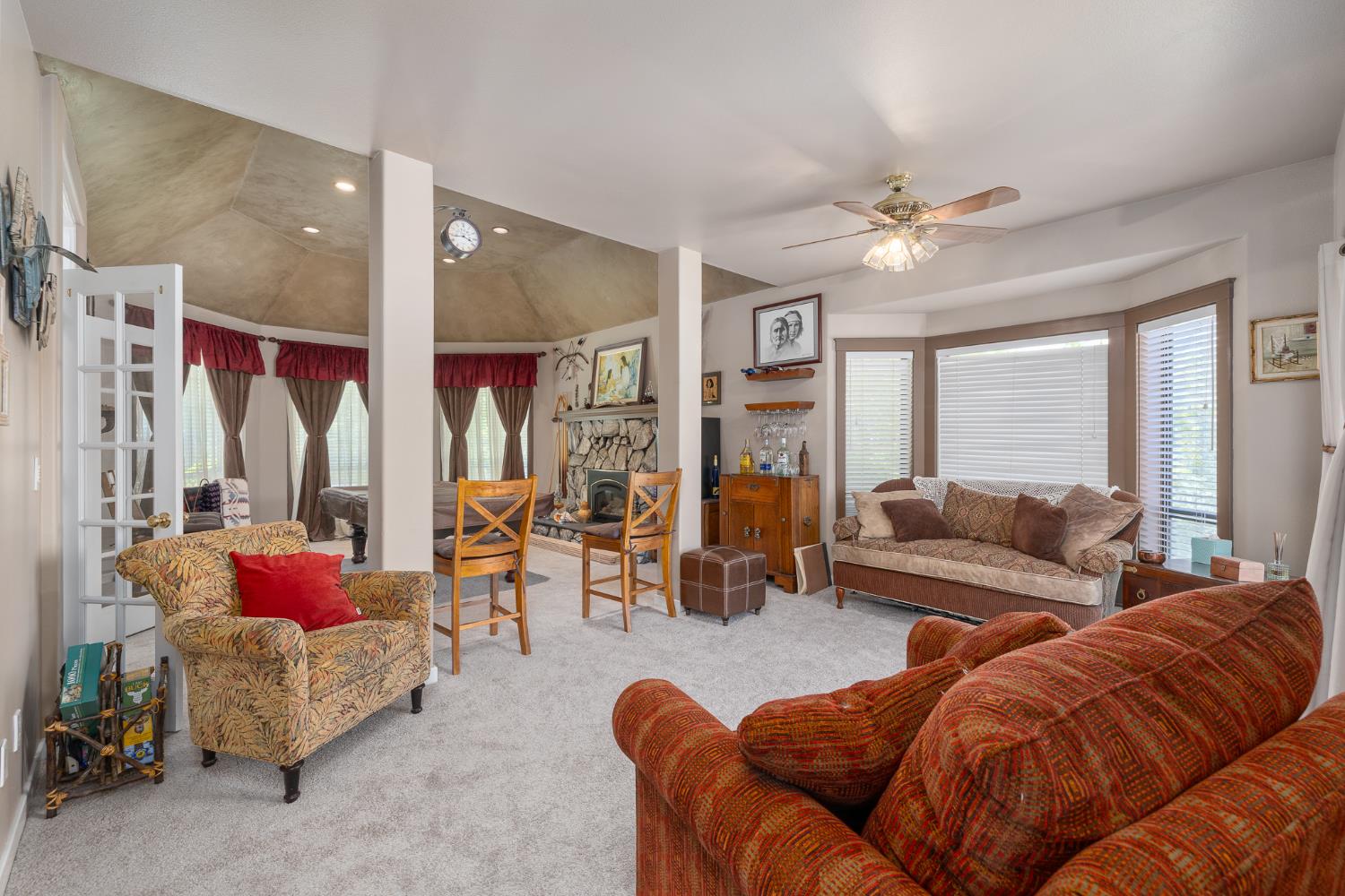 41723 Yosemite Pines Dr, Oakhurst, CA 93644