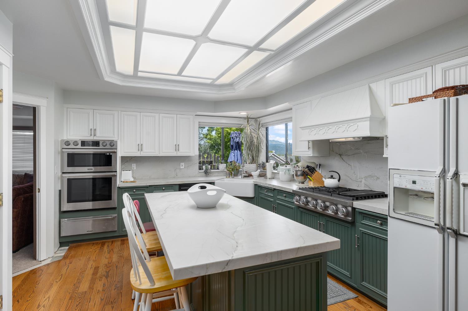 41723 Yosemite Pines Dr, Oakhurst, CA 93644