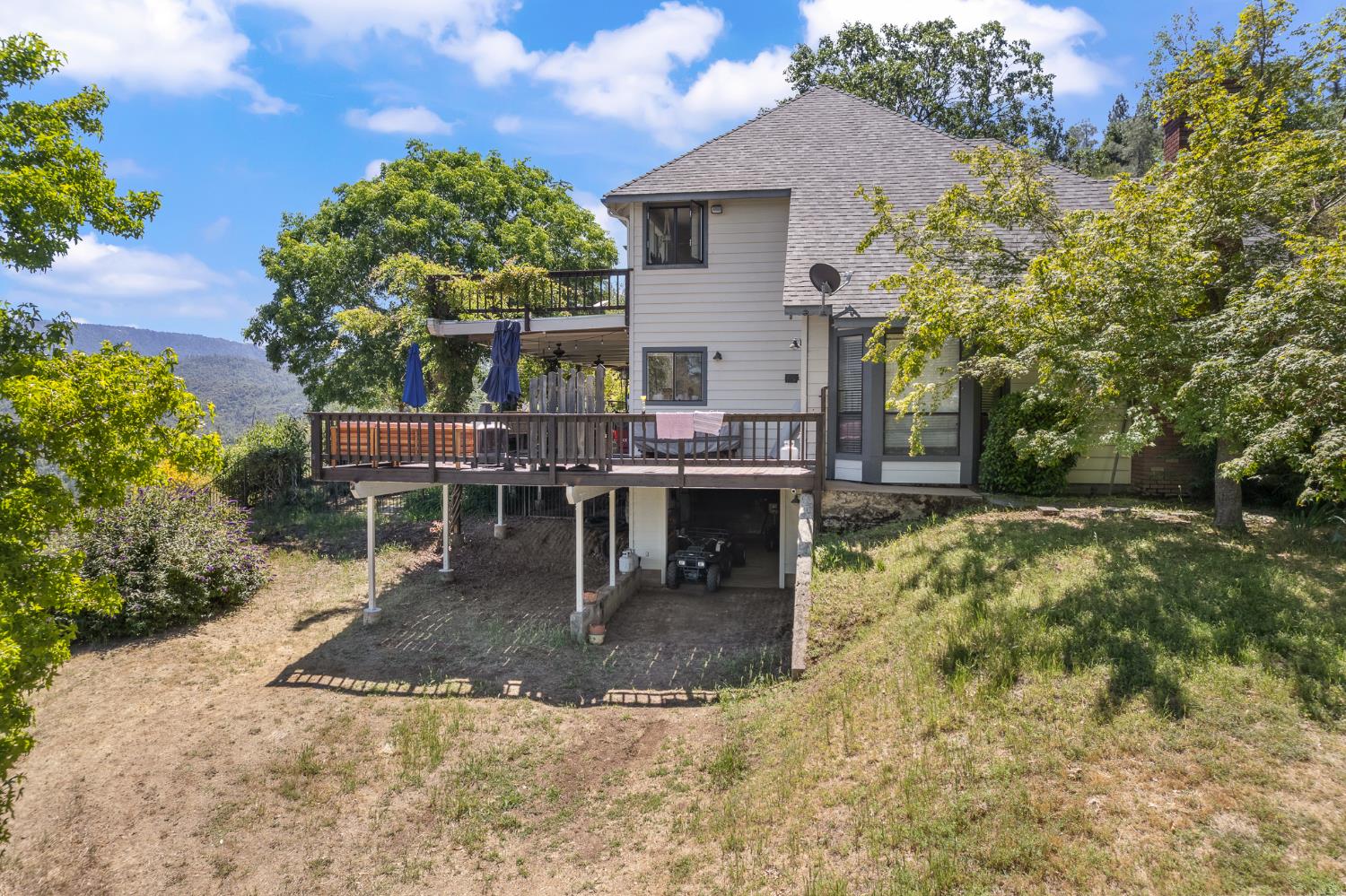41723 Yosemite Pines Dr, Oakhurst, CA 93644