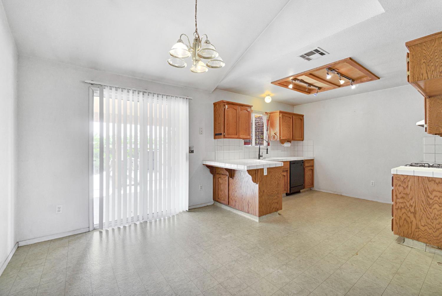 19609 Claremont Rd, Madera, CA 93638