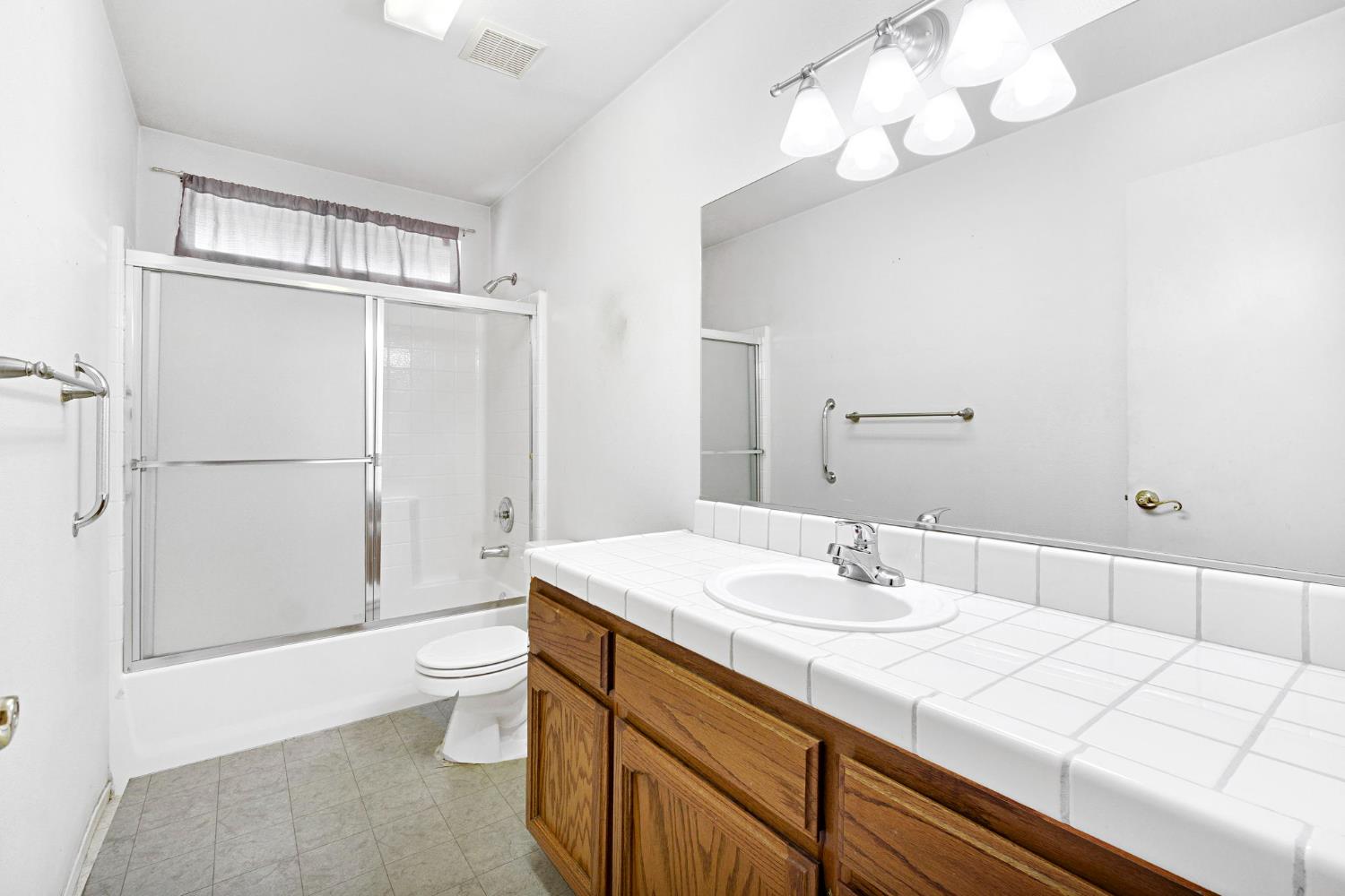 19609 Claremont Rd, Madera, CA 93638