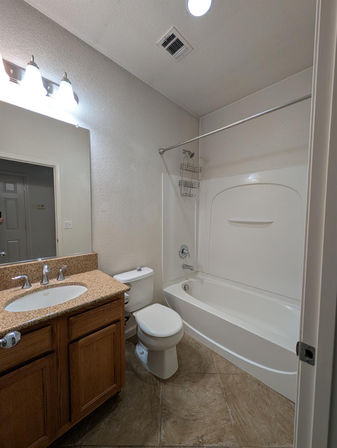 645 E Sierra Ave, Reedley, CA 93654