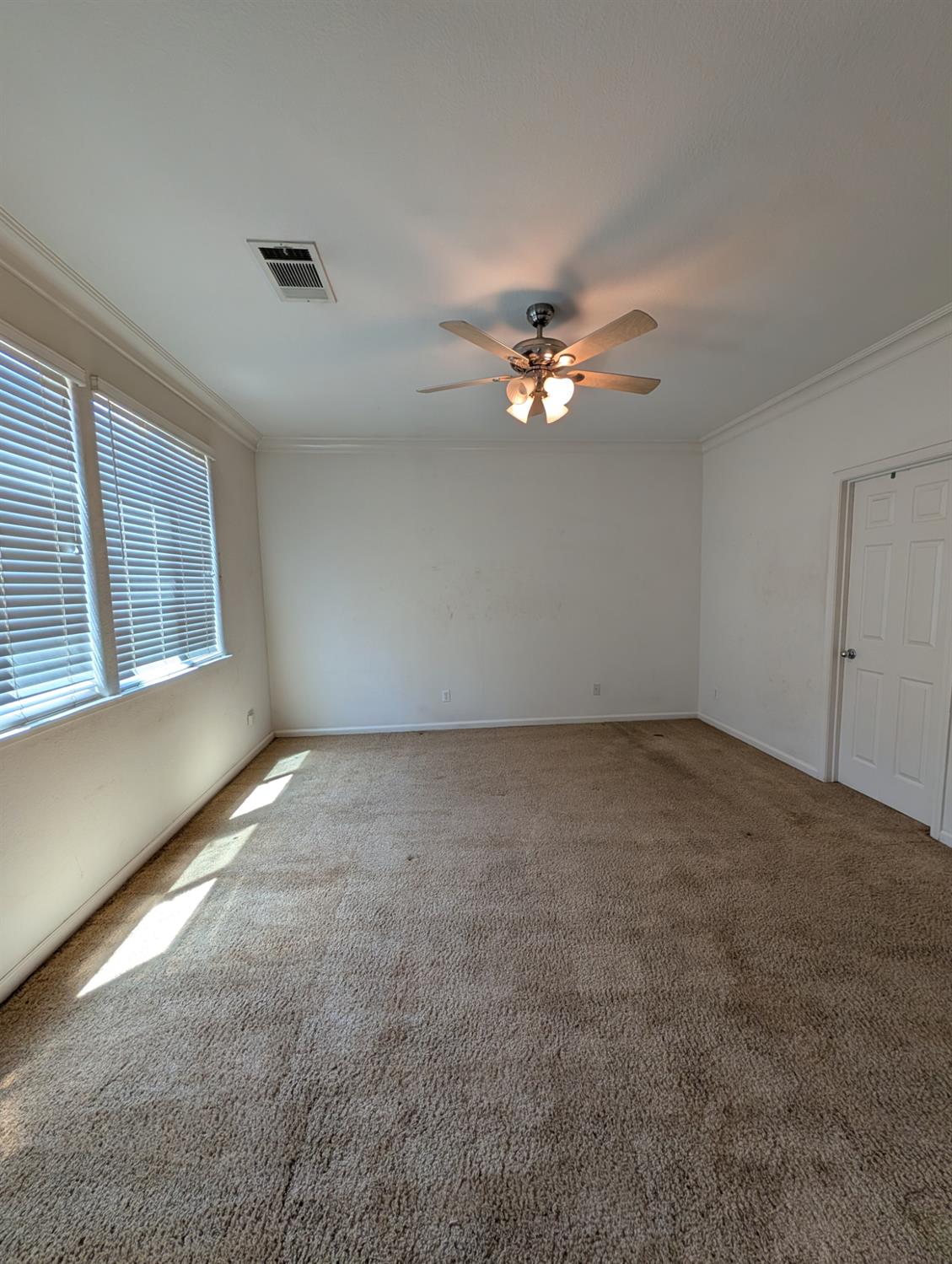 645 E Sierra Ave, Reedley, CA 93654