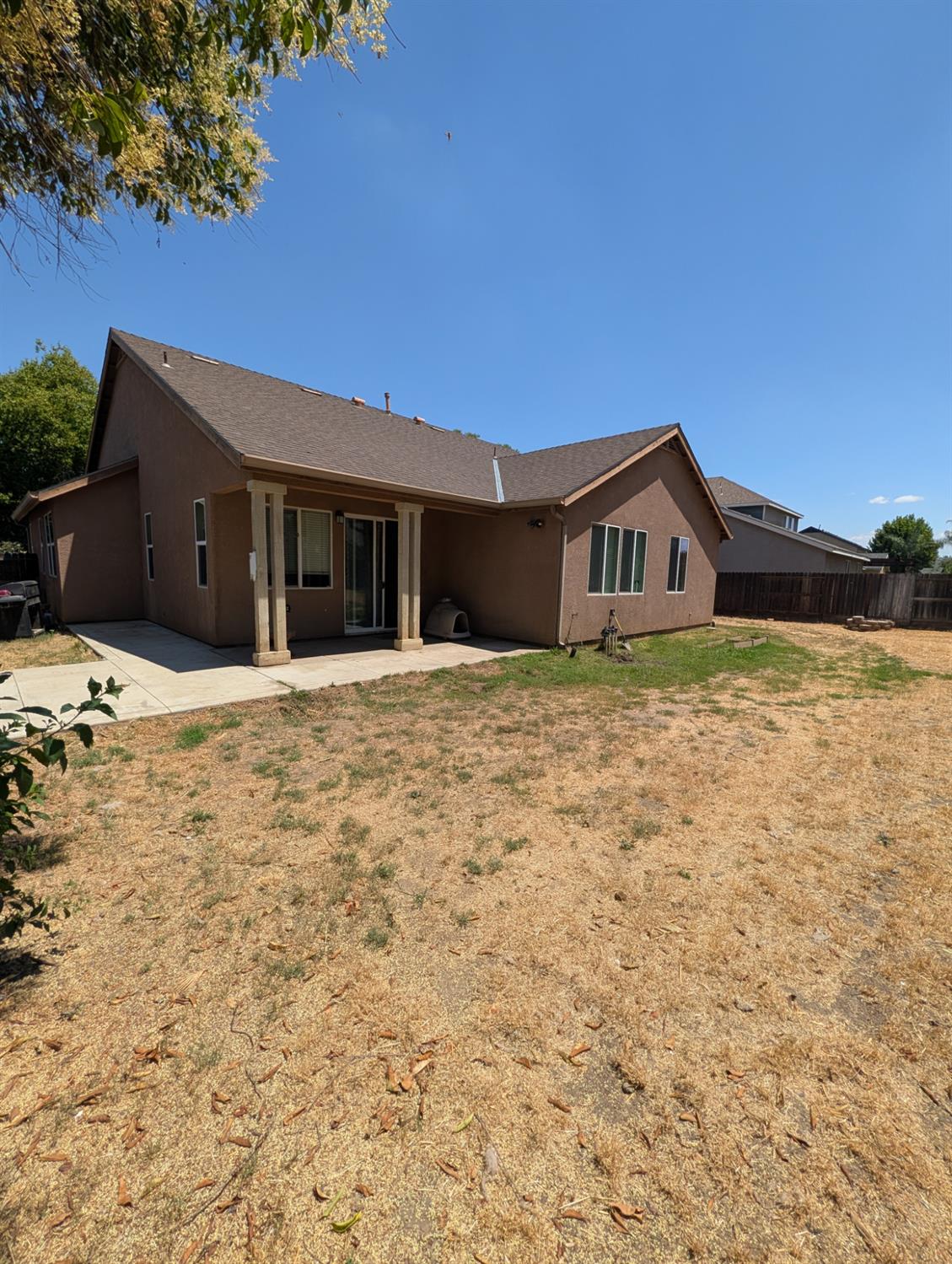645 E Sierra Ave, Reedley, CA 93654