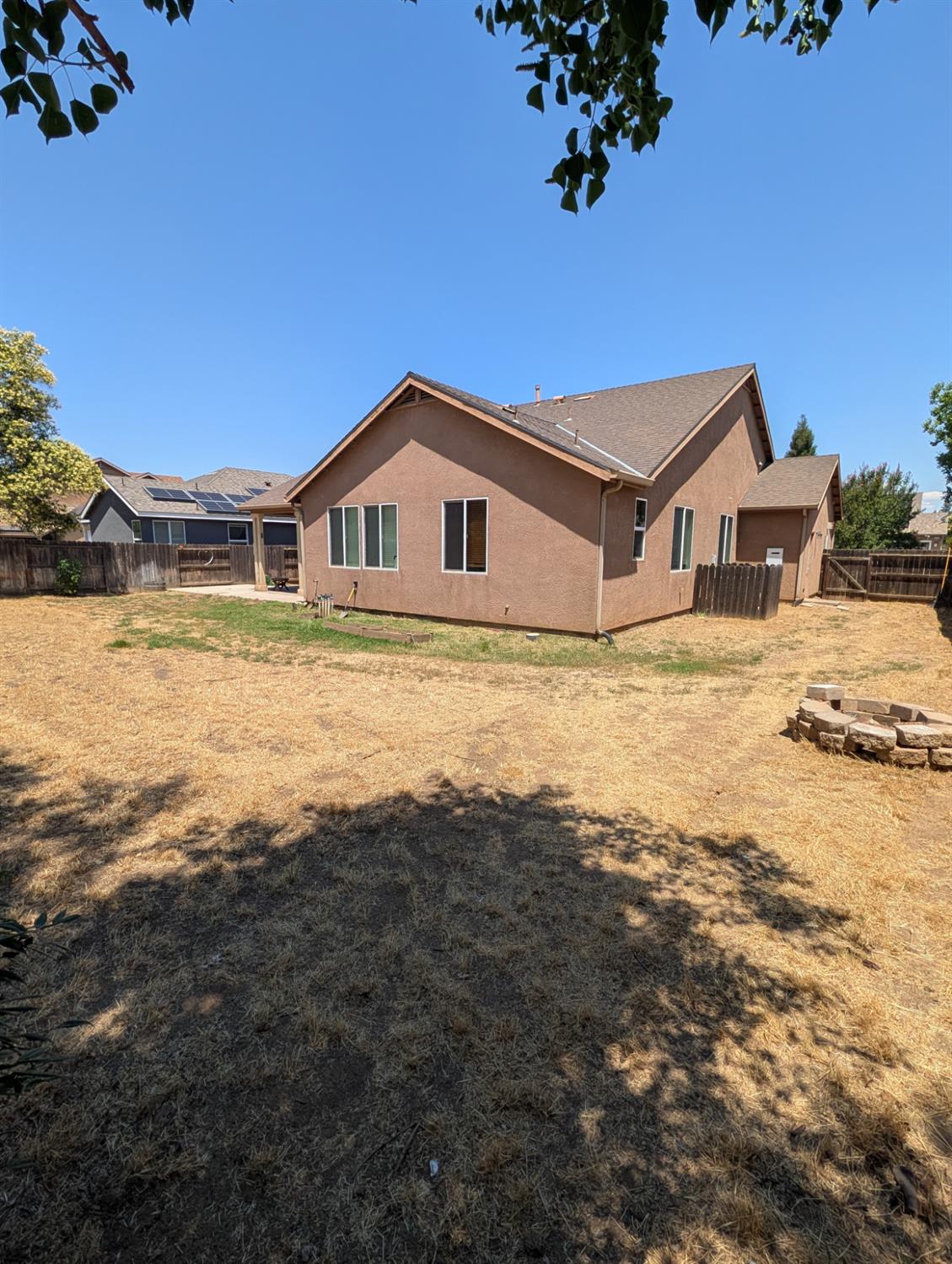 645 E Sierra Ave, Reedley, CA 93654