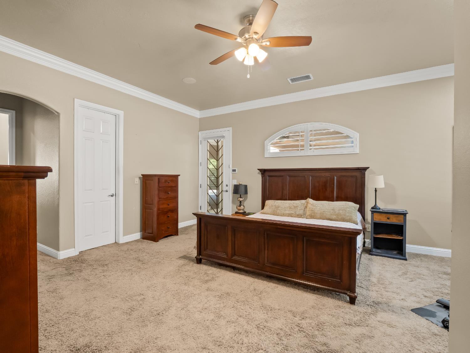 1755 N Cherry Ln, Clovis, CA 93619