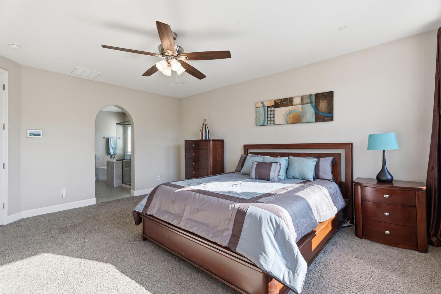 3085 N Vahe Ave, Fresno, CA 93737