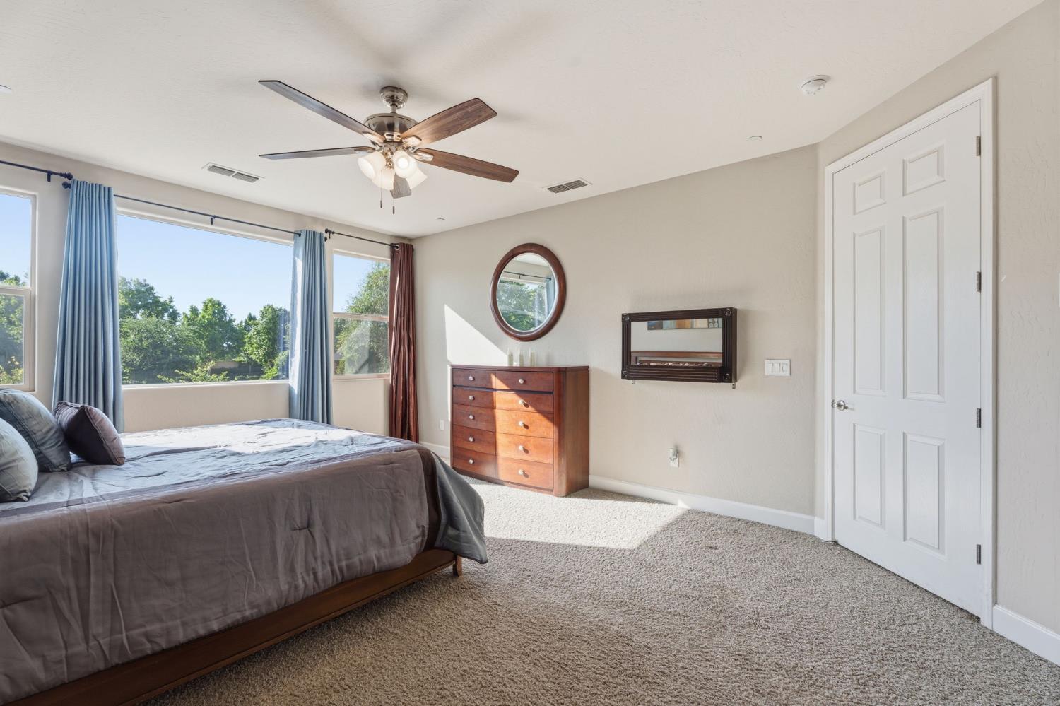 3085 N Vahe Ave, Fresno, CA 93737