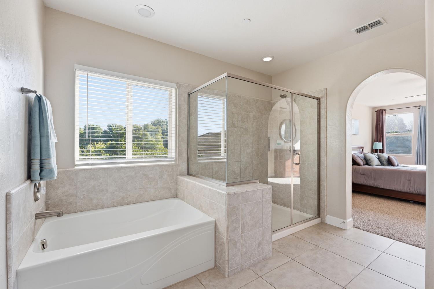 3085 N Vahe Ave, Fresno, CA 93737