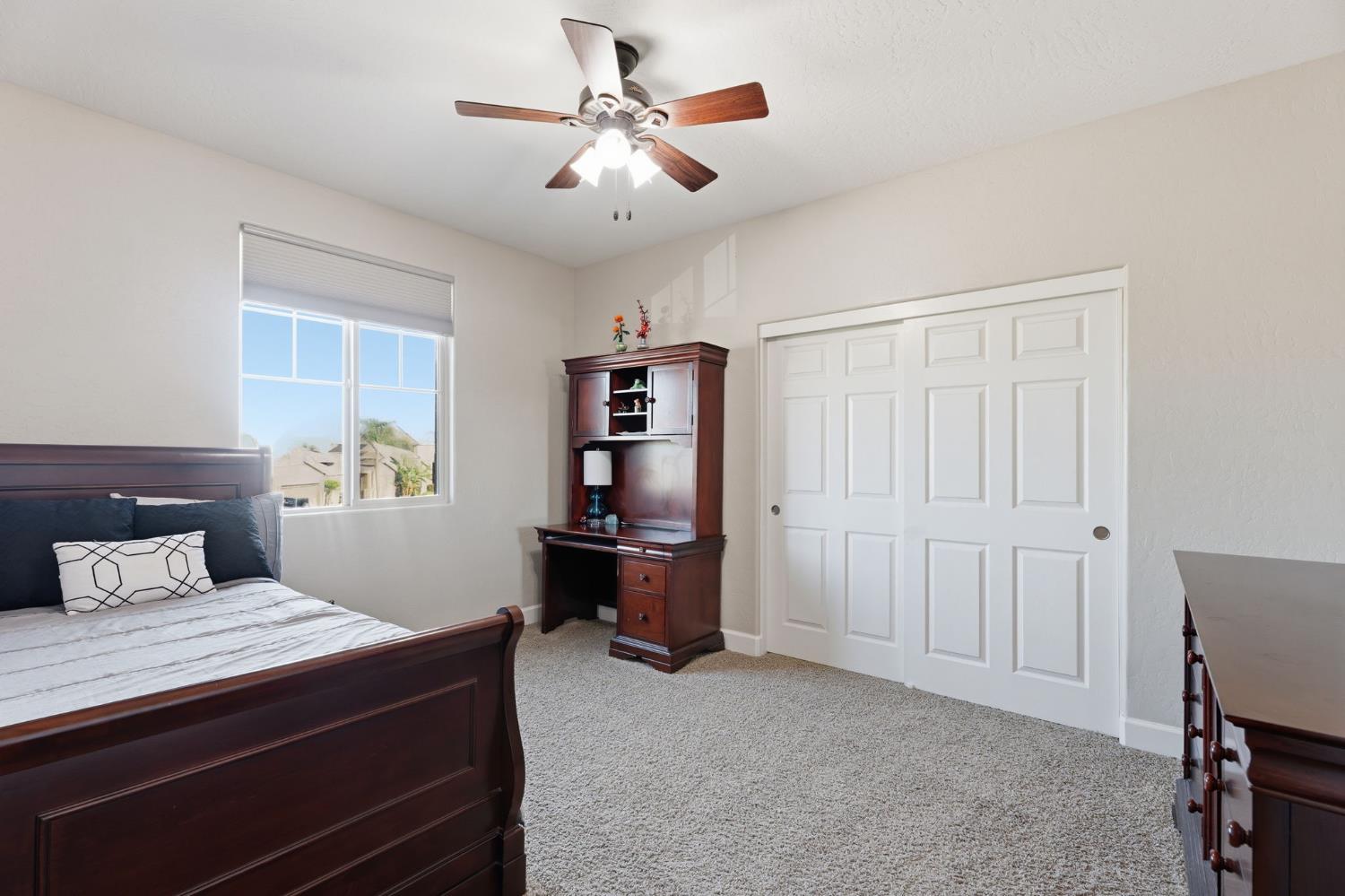 3085 N Vahe Ave, Fresno, CA 93737