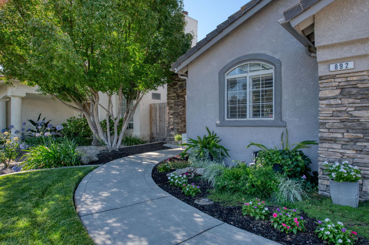892 Fedora Ave, Clovis, CA 93612