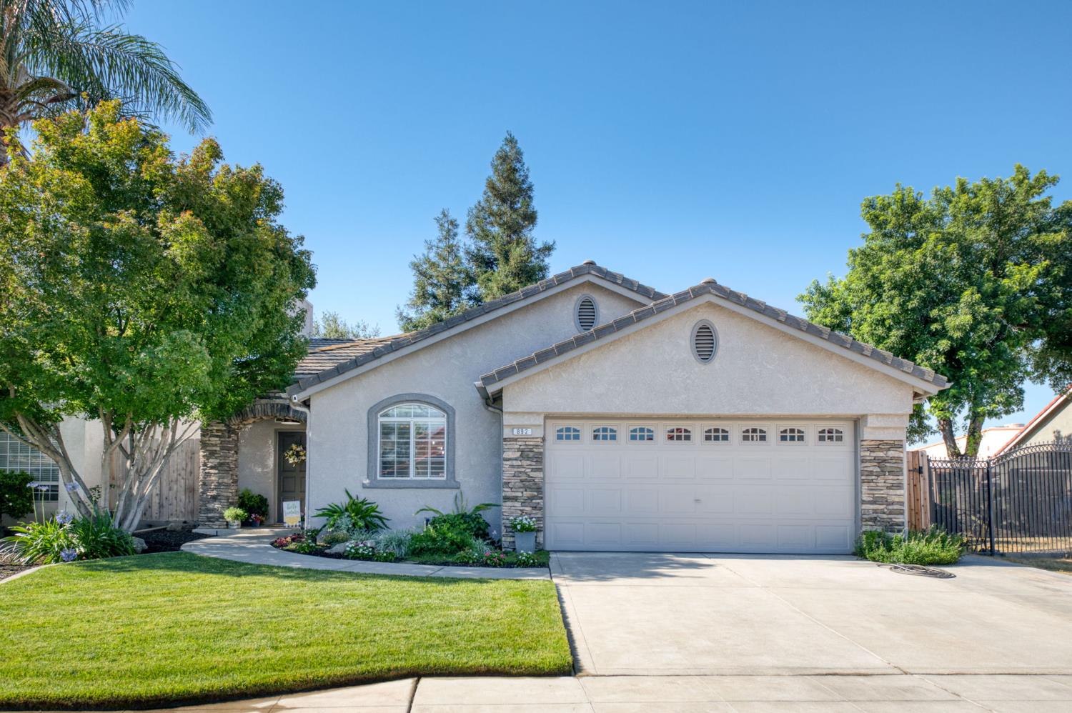 892 Fedora Ave, Clovis, CA 93612