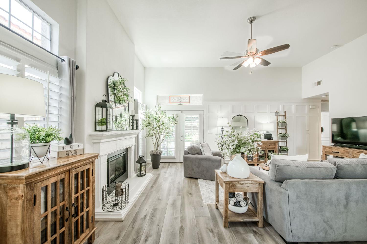 892 Fedora Ave, Clovis, CA 93612