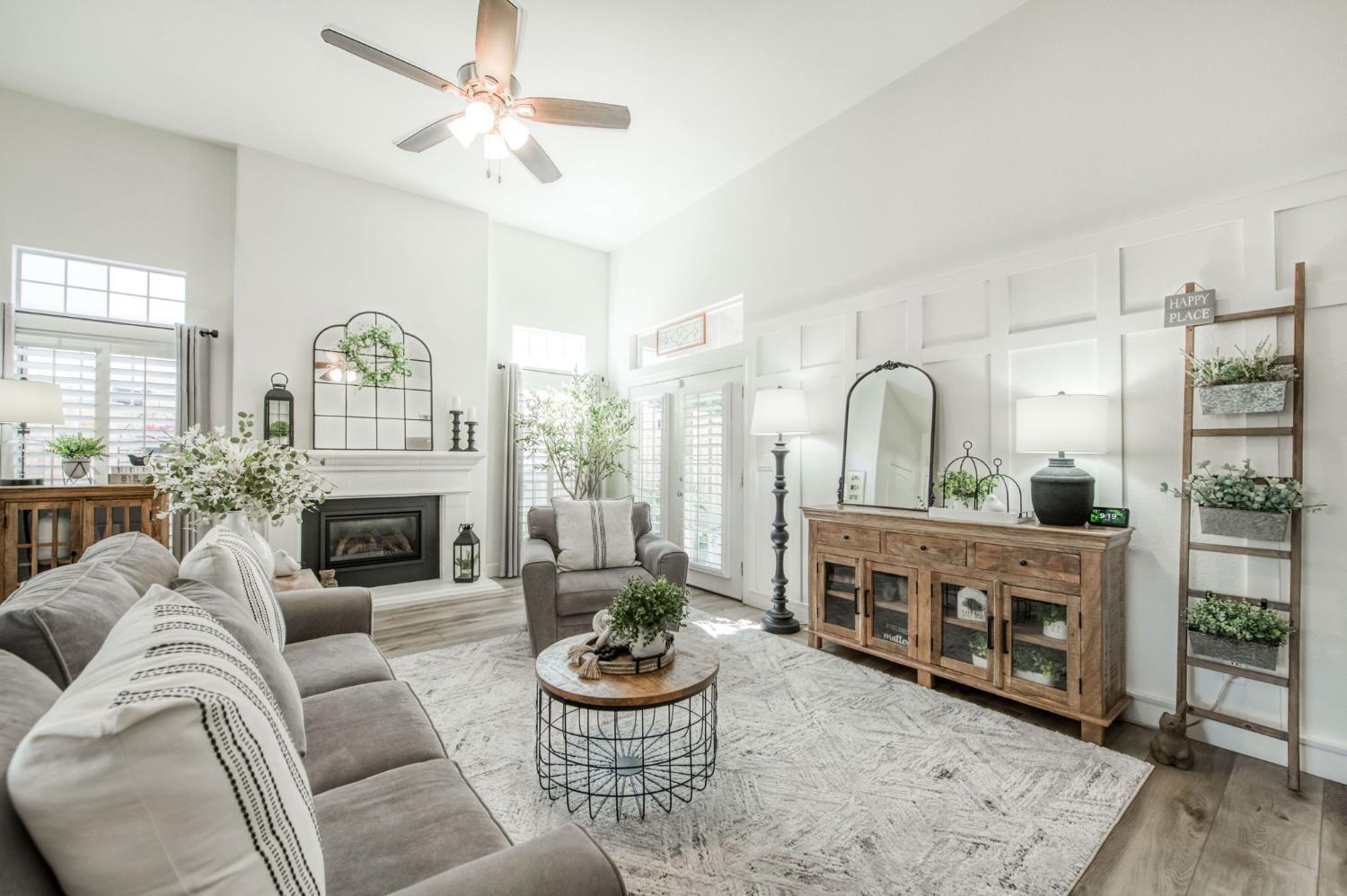 892 Fedora Ave, Clovis, CA 93612