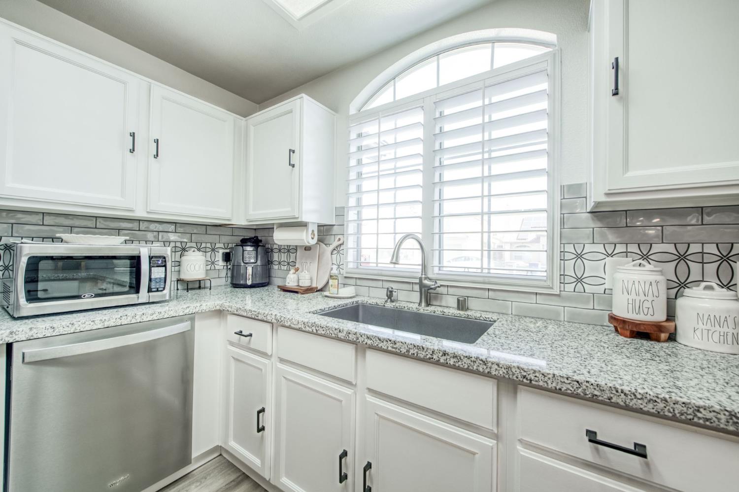 892 Fedora Ave, Clovis, CA 93612
