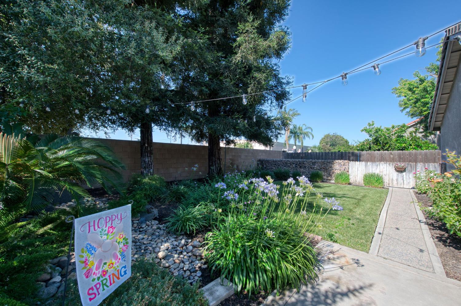 892 Fedora Ave, Clovis, CA 93612