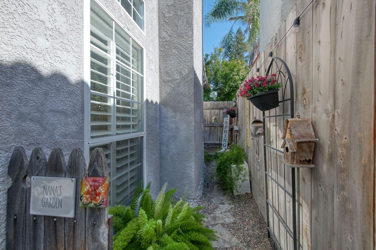 892 Fedora Ave, Clovis, CA 93612