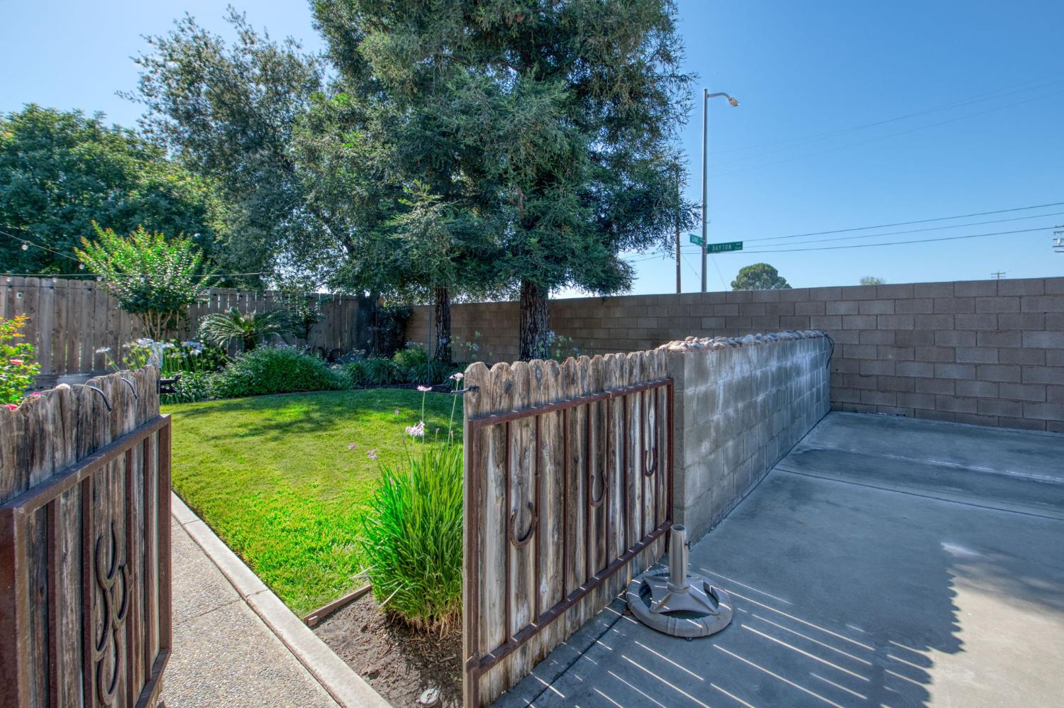 892 Fedora Ave, Clovis, CA 93612