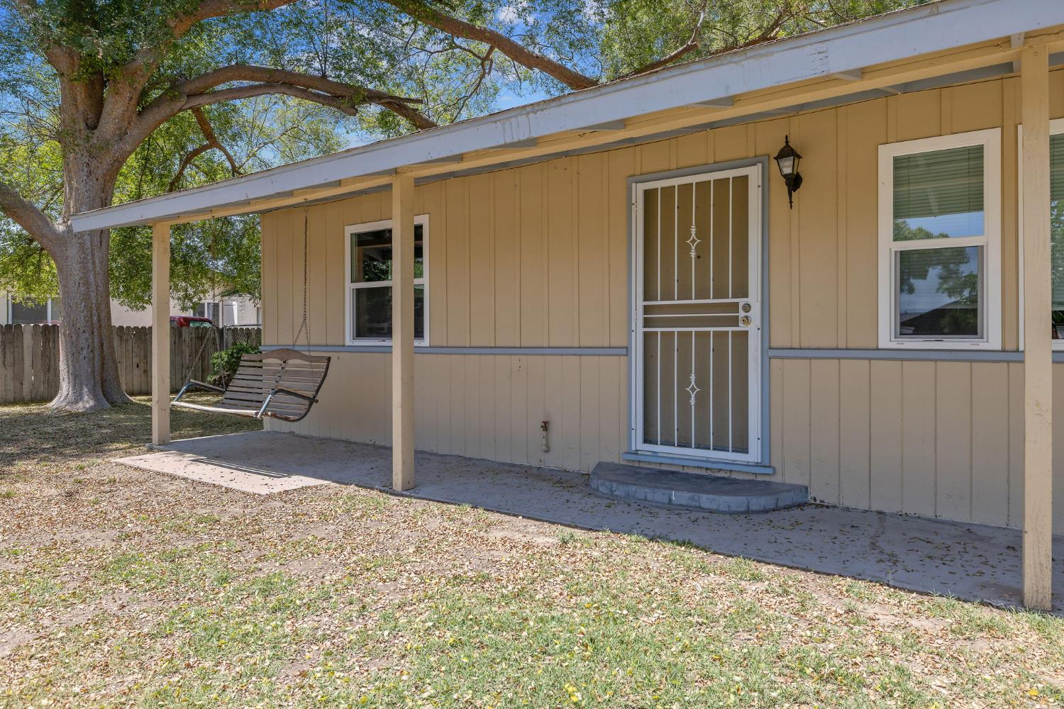 11386 Hanford Armona Rd, Hanford, CA 93230