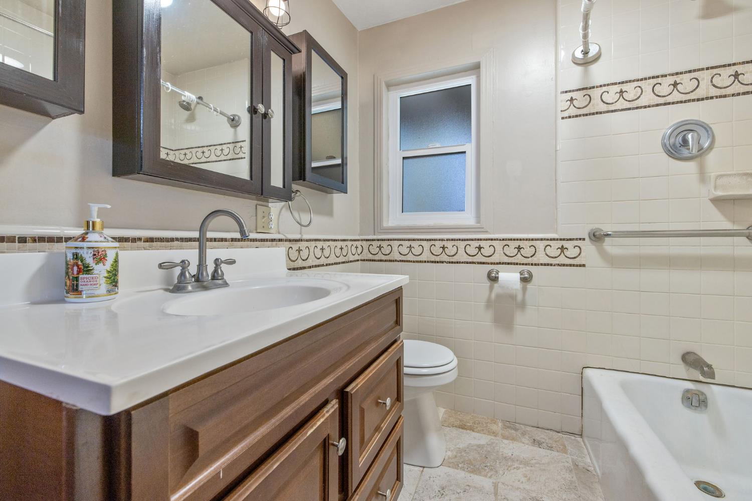 11386 Hanford Armona Rd, Hanford, CA 93230