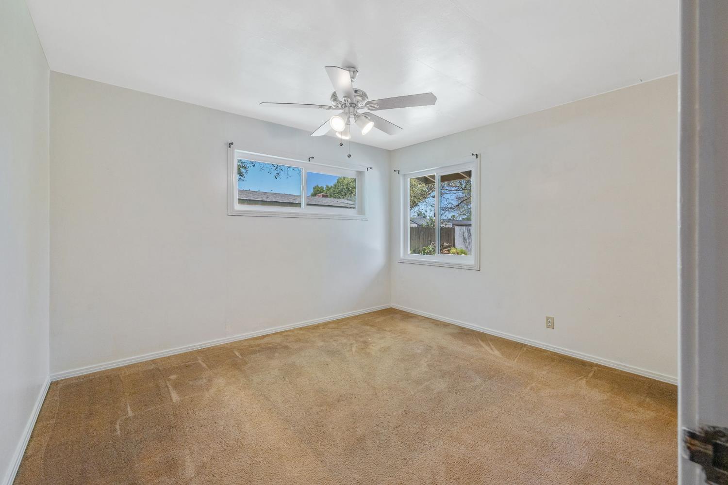 11386 Hanford Armona Rd, Hanford, CA 93230
