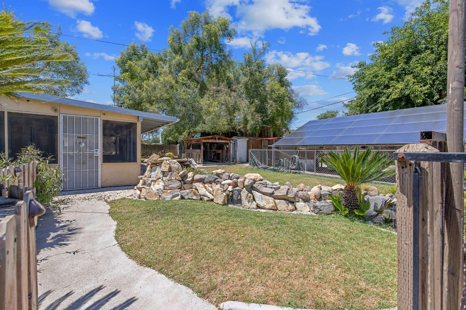 11386 Hanford Armona Rd, Hanford, CA 93230