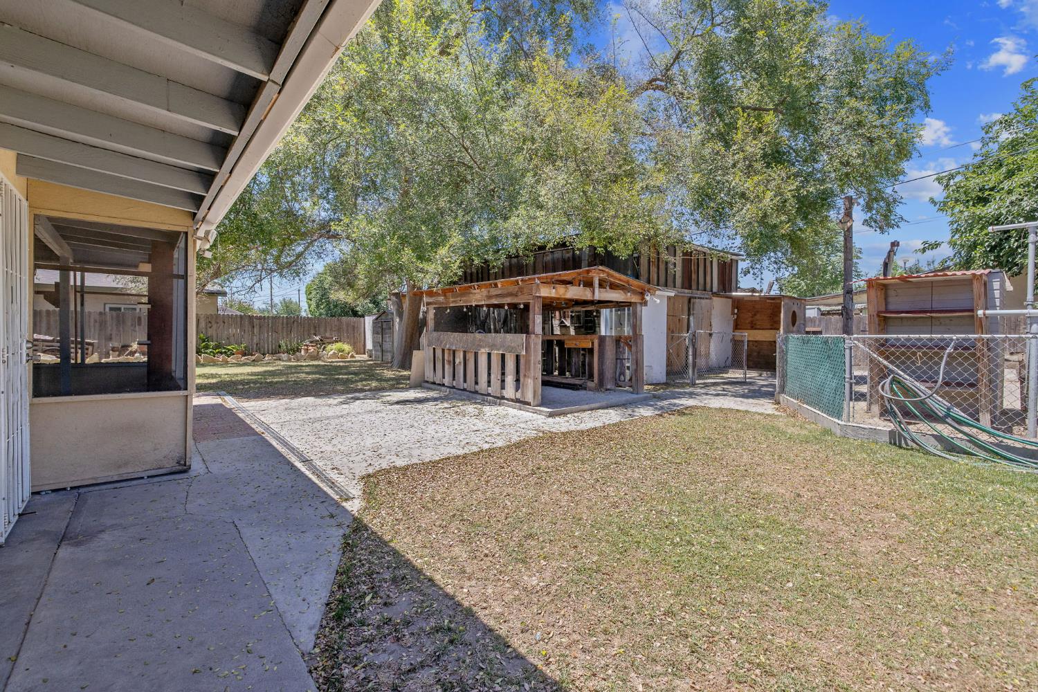 11386 Hanford Armona Rd, Hanford, CA 93230