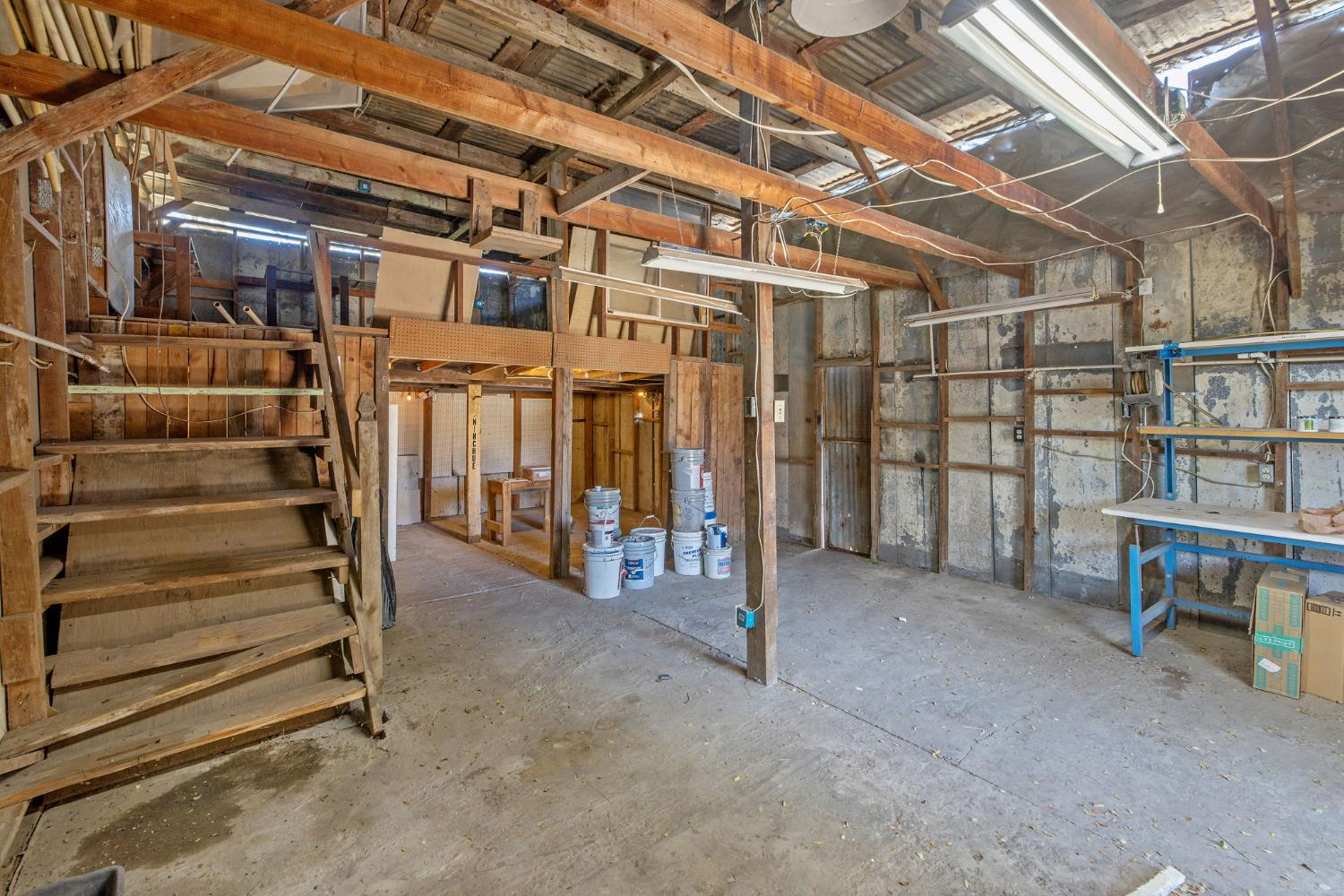 11386 Hanford Armona Rd, Hanford, CA 93230