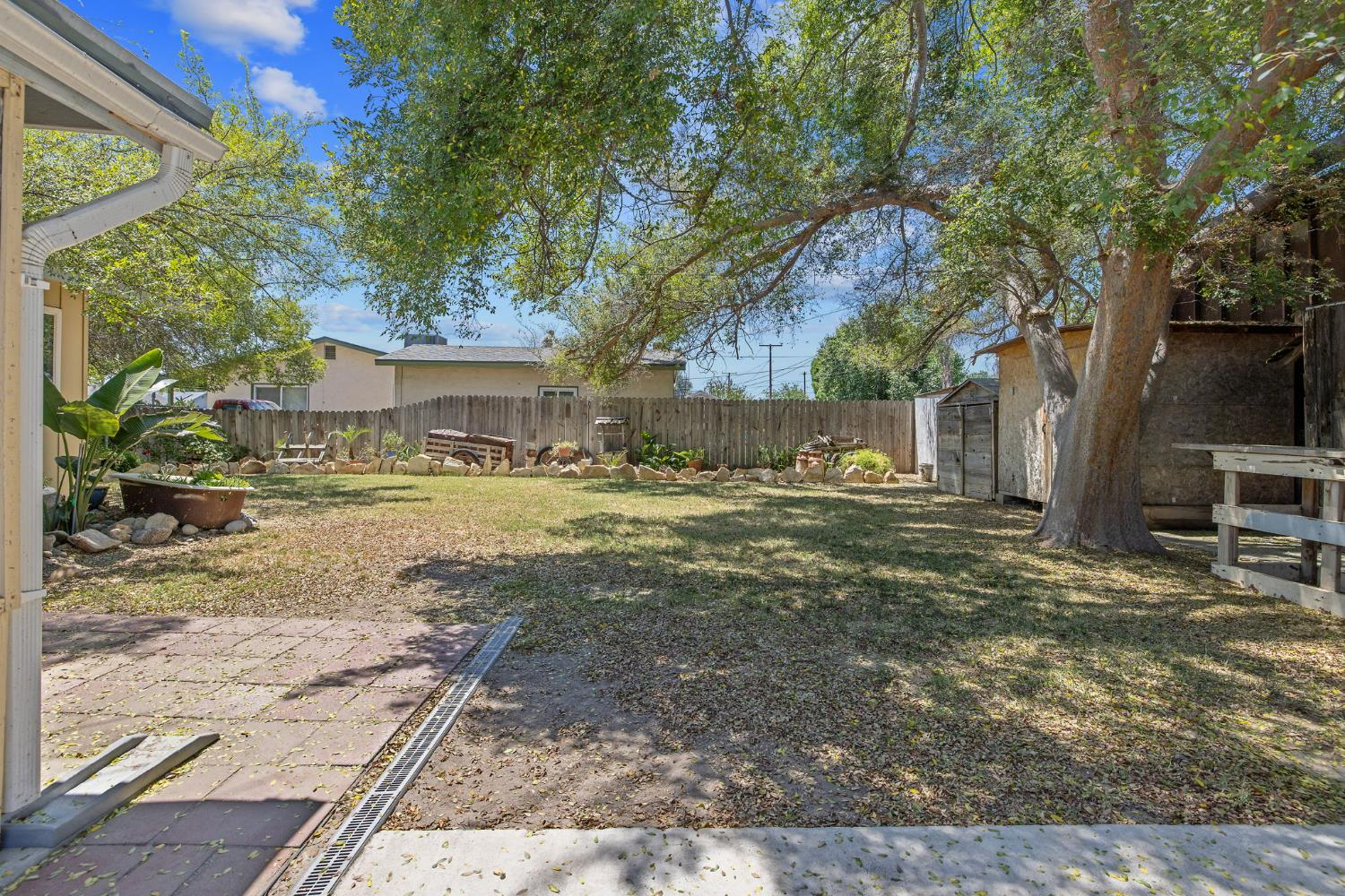11386 Hanford Armona Rd, Hanford, CA 93230