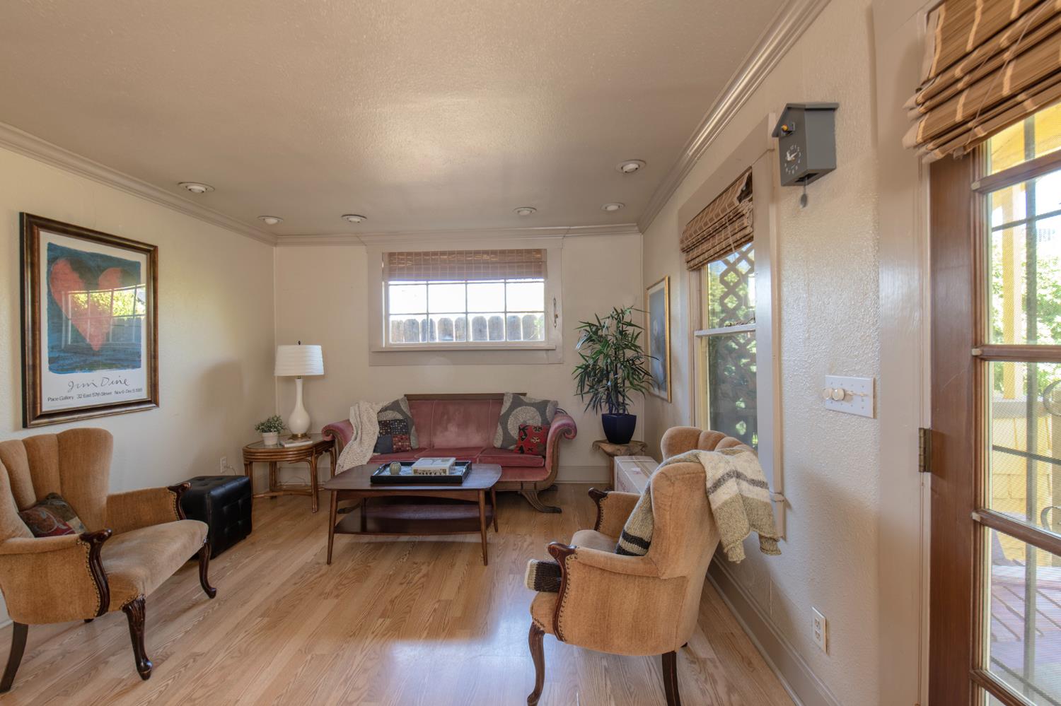 330 E Cornell Ave, Fresno, CA 93704