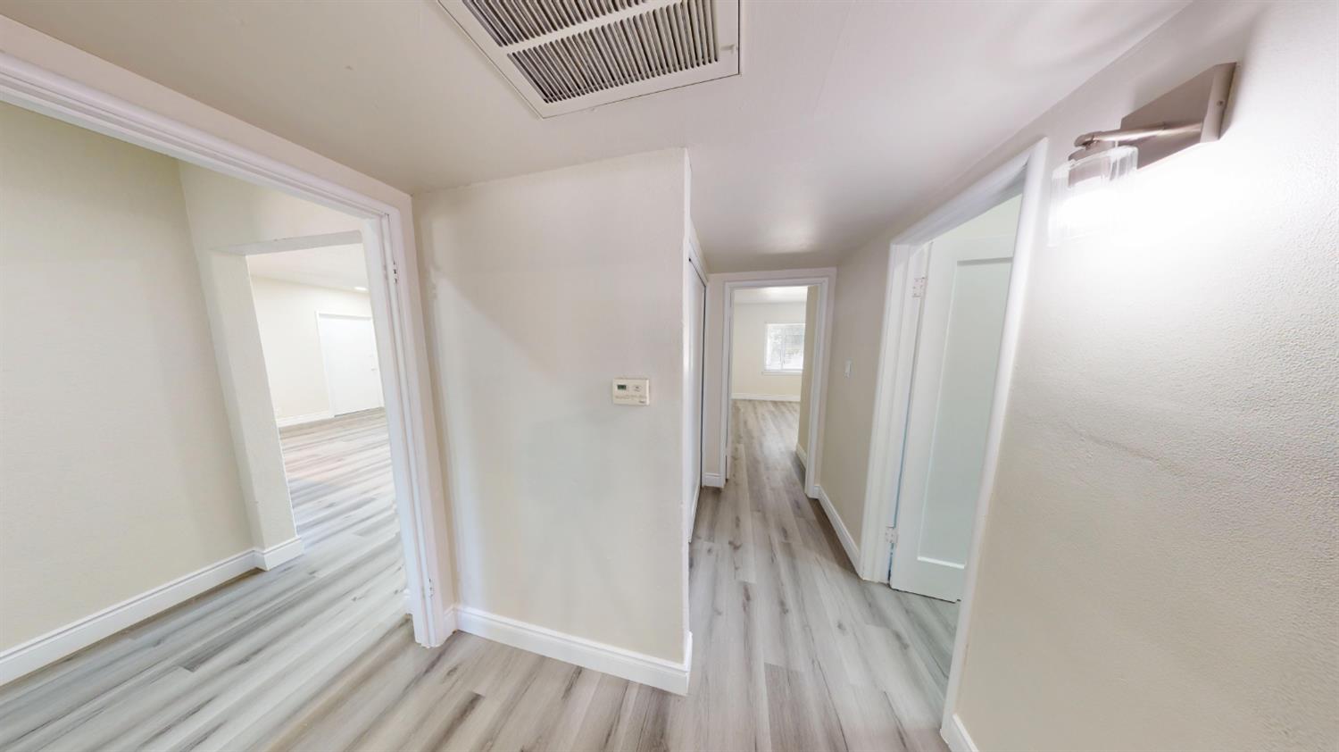 3015 N Adoline Ave, Fresno, CA 93705