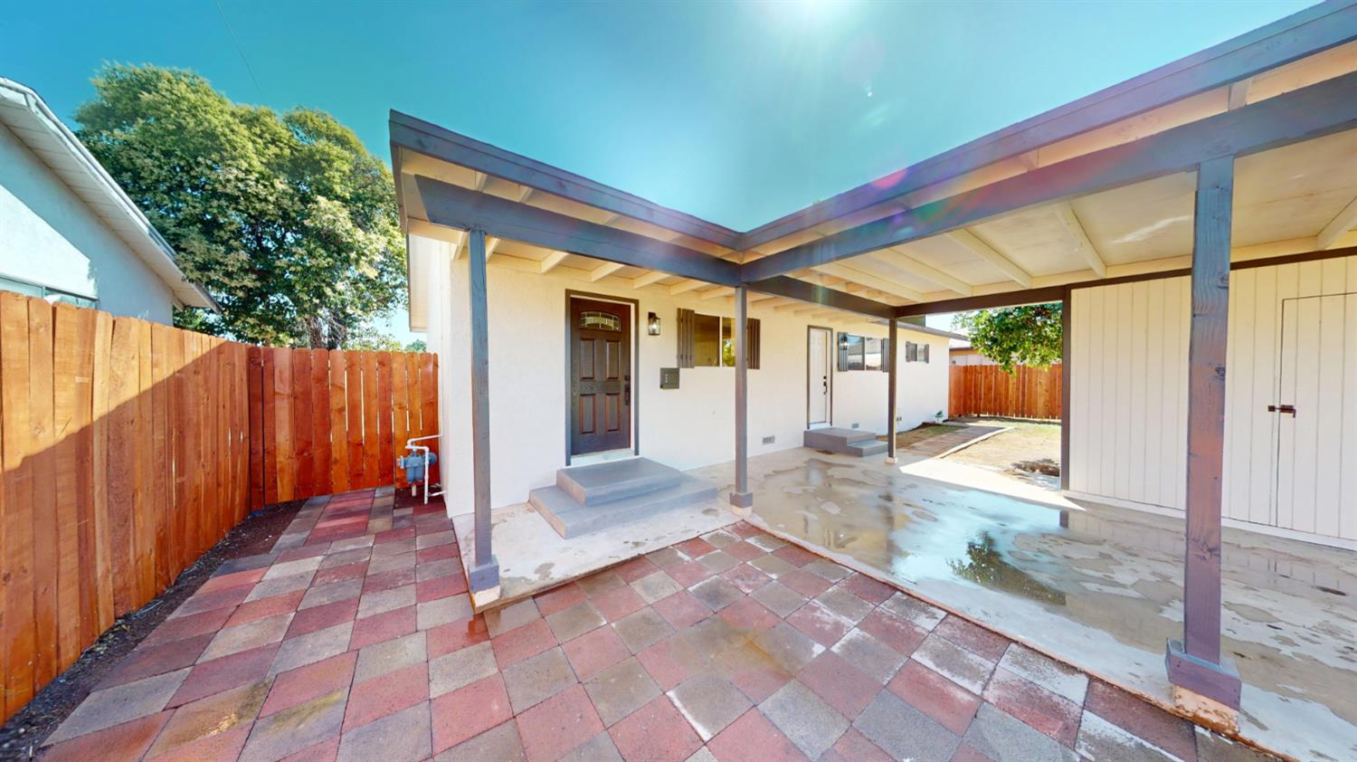 4298 N Holt Ave, Fresno, CA 93705
