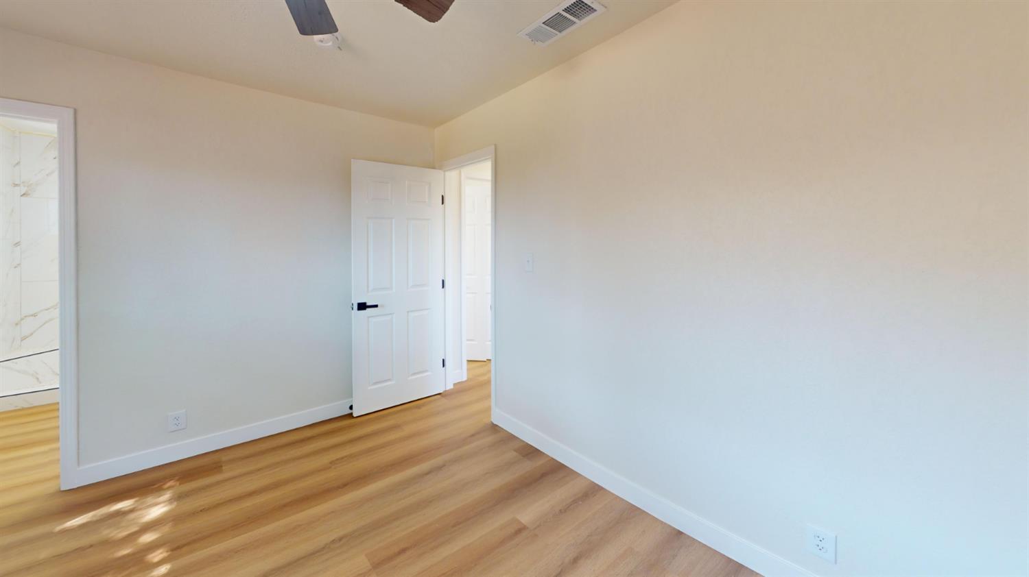 4298 N Holt Ave, Fresno, CA 93705