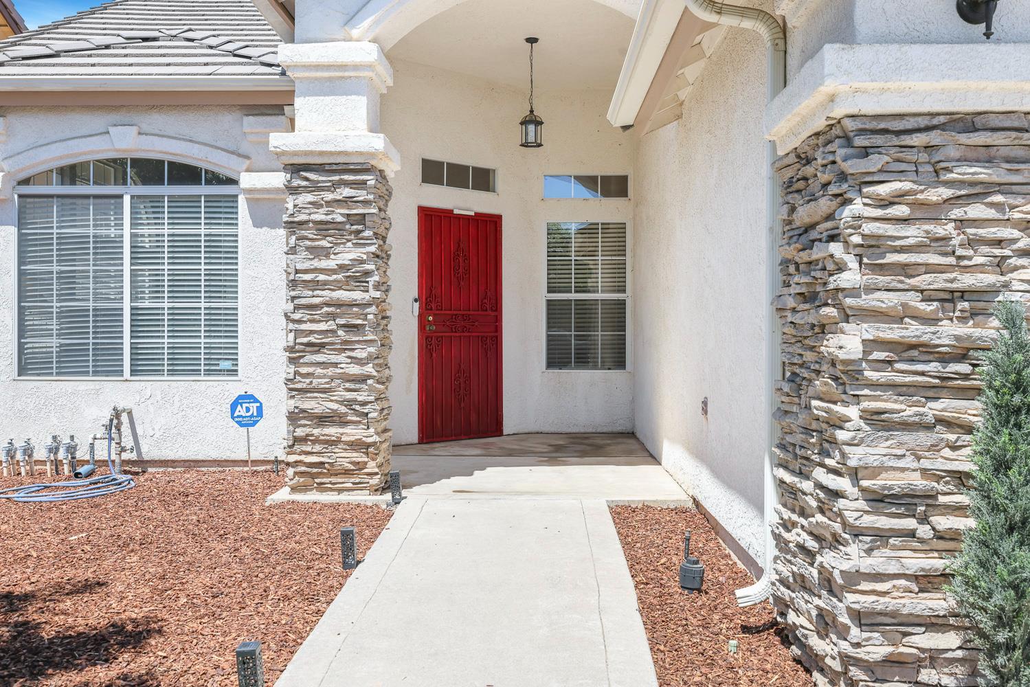 10271 N Whitney Ave, Fresno, CA 93730