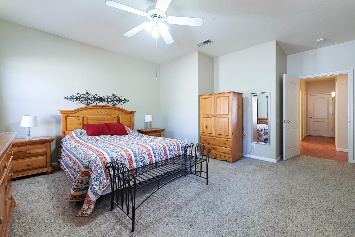 10271 N Whitney Ave, Fresno, CA 93730