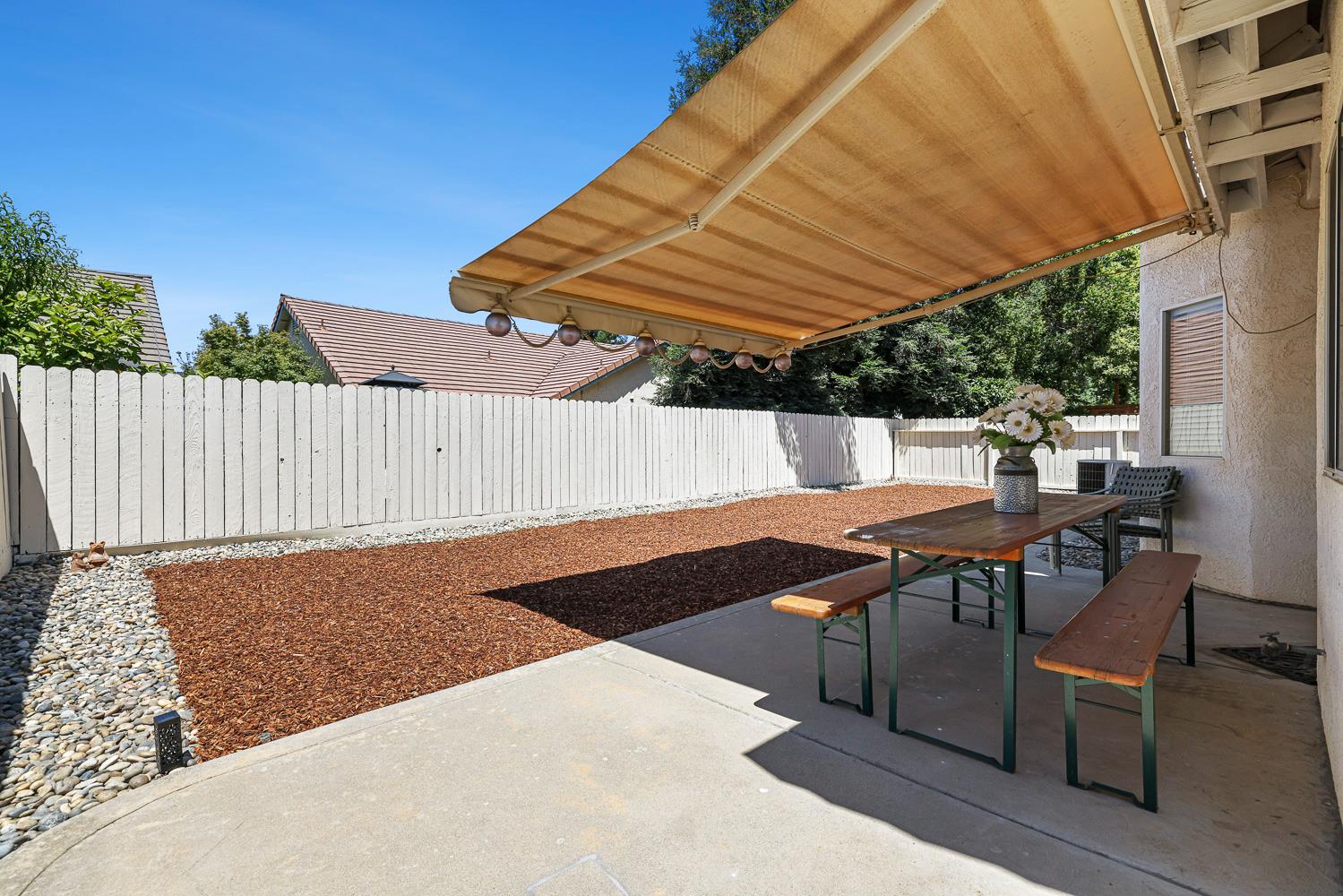 10271 N Whitney Ave, Fresno, CA 93730